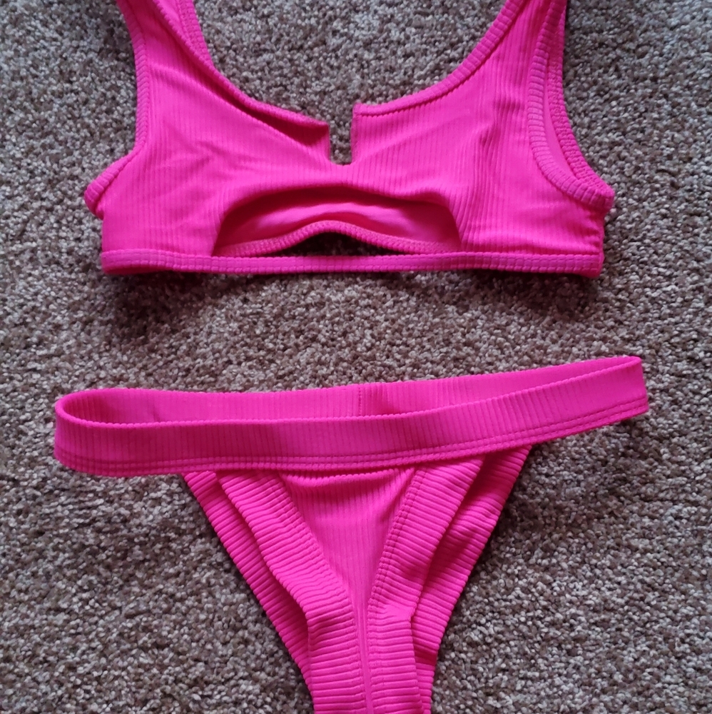 Frankie's bikini